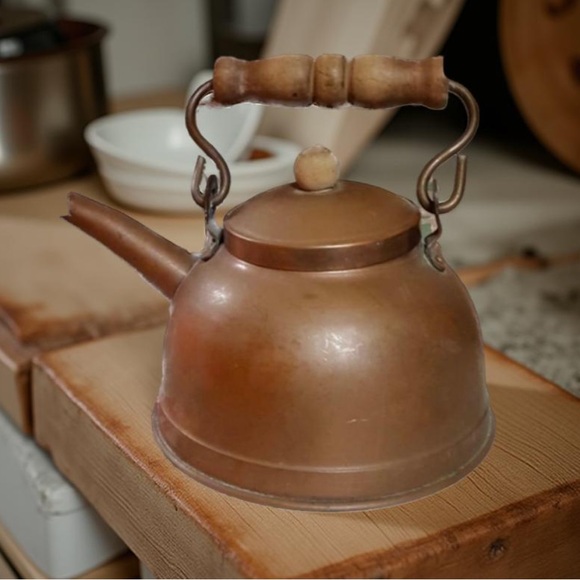 Copper Teapot With wood handle Stamped made in England Vintage - Picture 7 of 12
